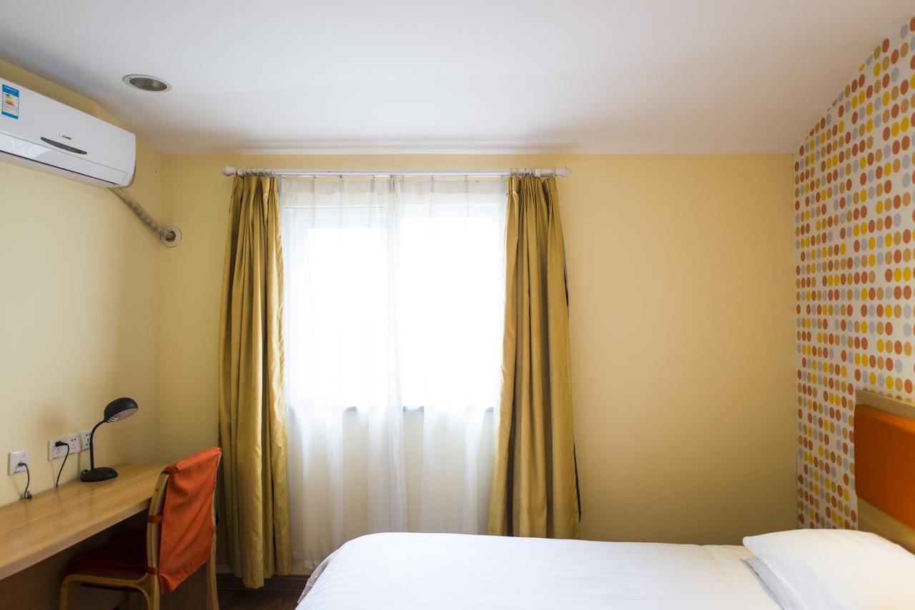 Home Inn Chengdu Kuanzhai Alley New City Square Екстер'єр фото