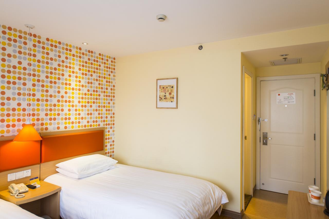 Home Inn Chengdu Kuanzhai Alley New City Square Екстер'єр фото