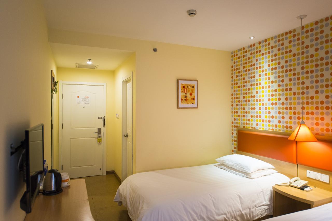 Home Inn Chengdu Kuanzhai Alley New City Square Екстер'єр фото