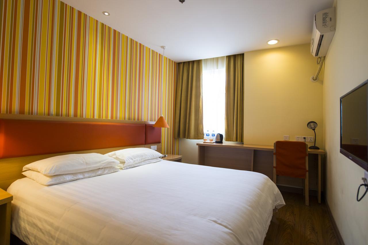 Home Inn Chengdu Kuanzhai Alley New City Square Екстер'єр фото