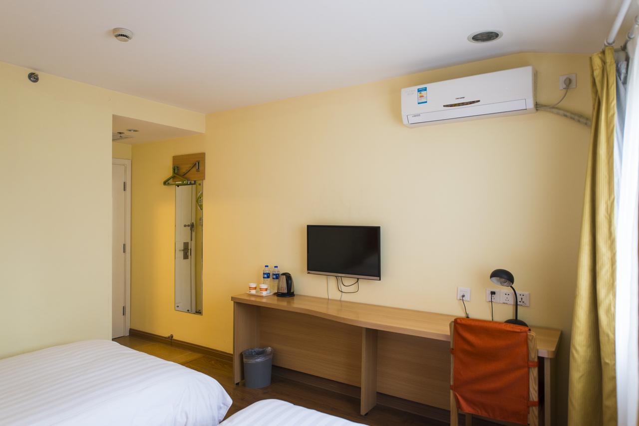 Home Inn Chengdu Kuanzhai Alley New City Square Екстер'єр фото